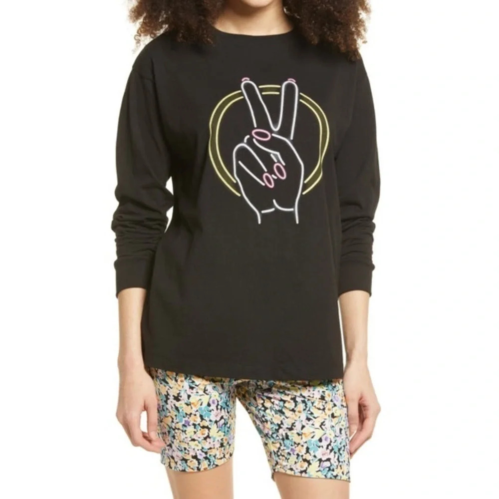 BP Black Long Sleeve Peace Sign Graphic Tee Women’s Size Small NWT
